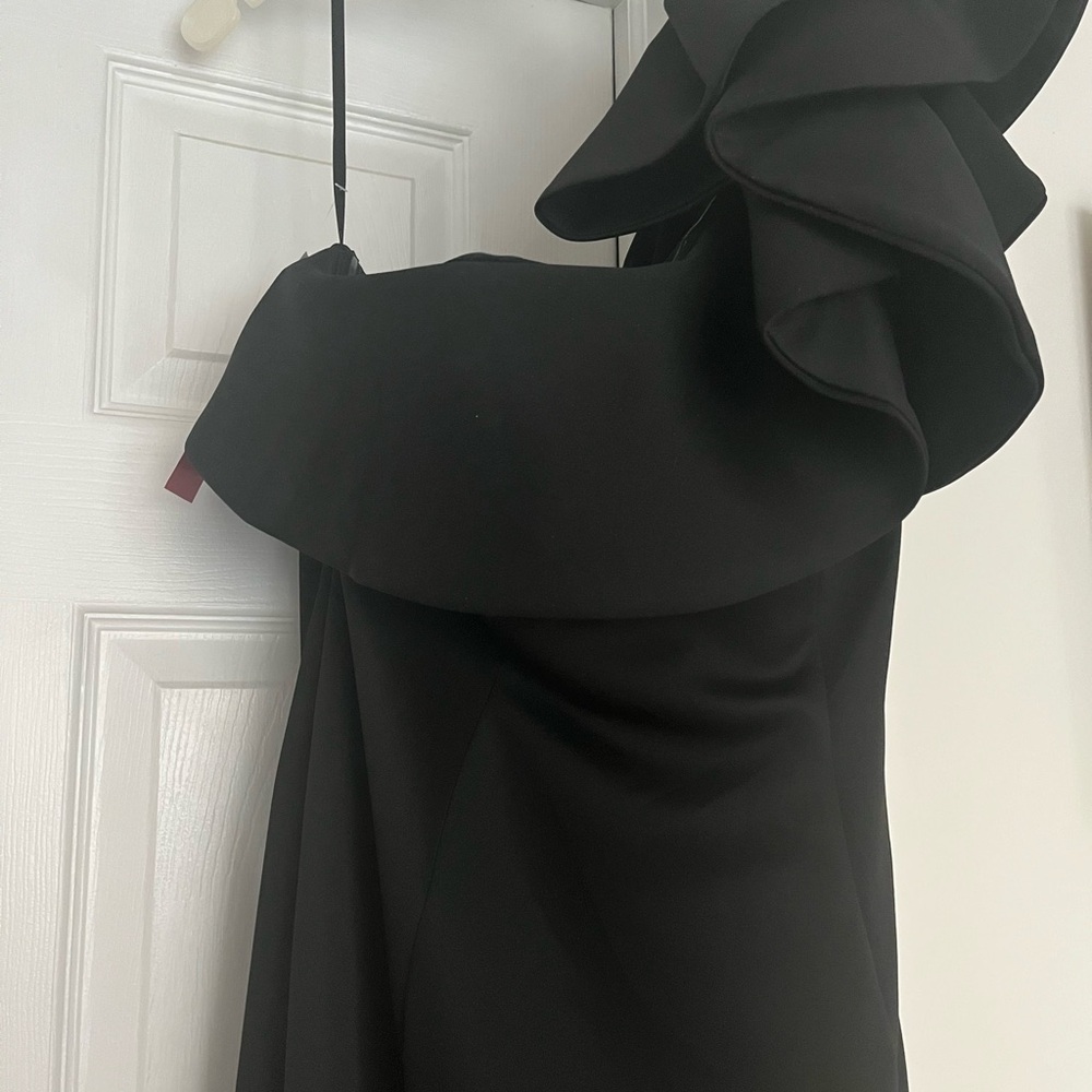 Gorgeous Mother of the bride/groom or any formal event.